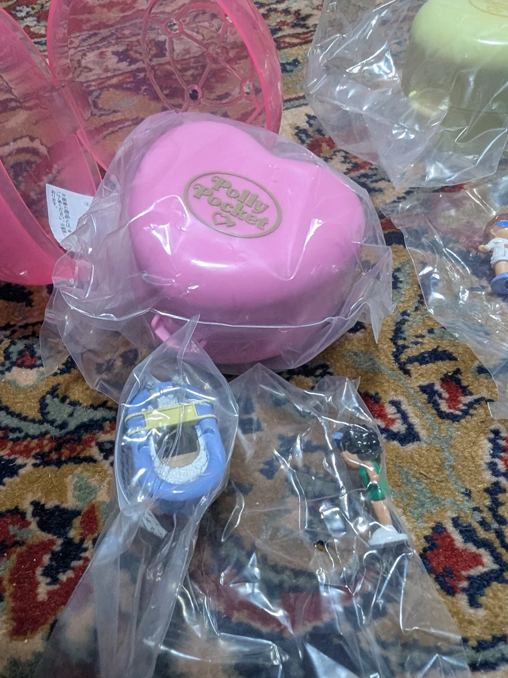 polly pocket compact polly
